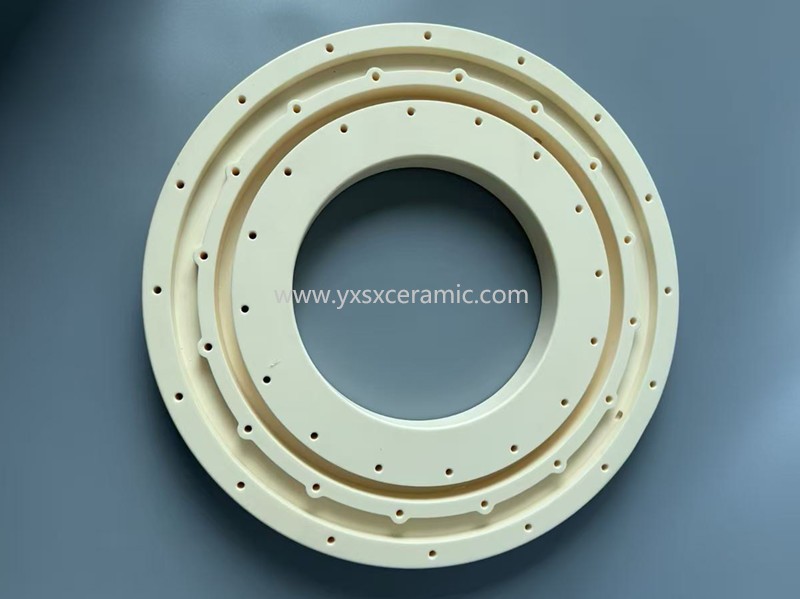 Shenxing seramik CNC işlenmiş korozyona dayanıklı kimyasal sıvıya dayanıklı %99 alümina seramik flanş plakası - Yixing Shenxing